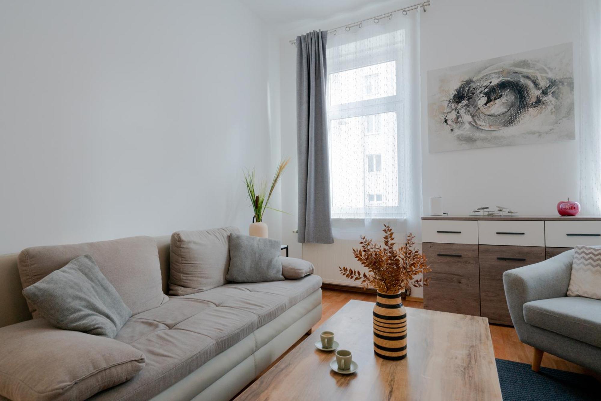 Vakantiehuis Bessemer - Charming With Garden *