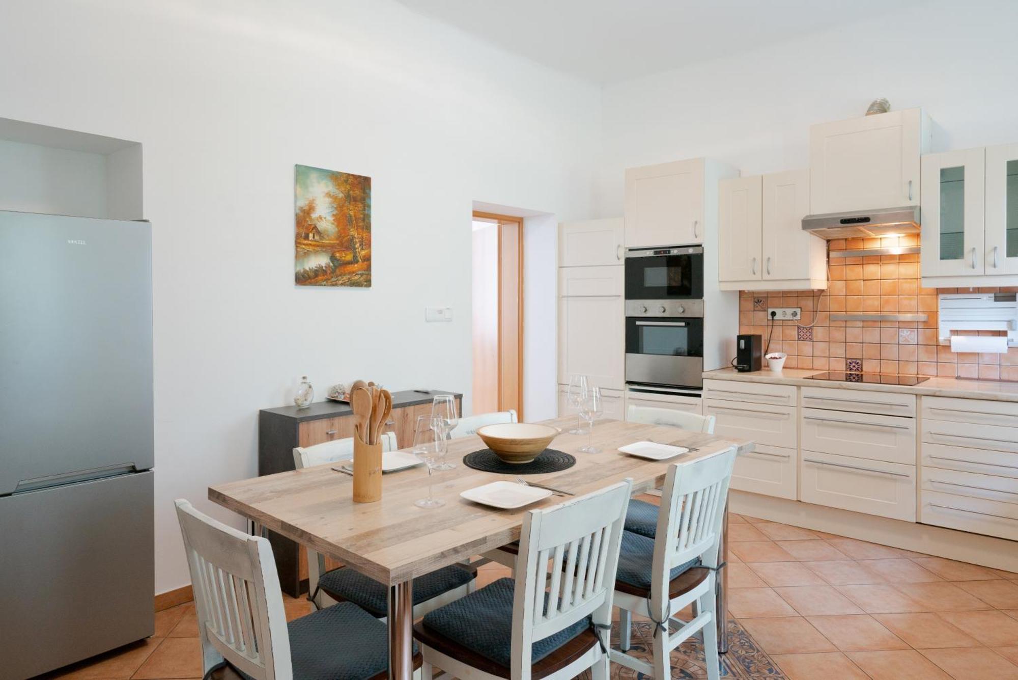 Bessemer - Charming With Garden * Wenen